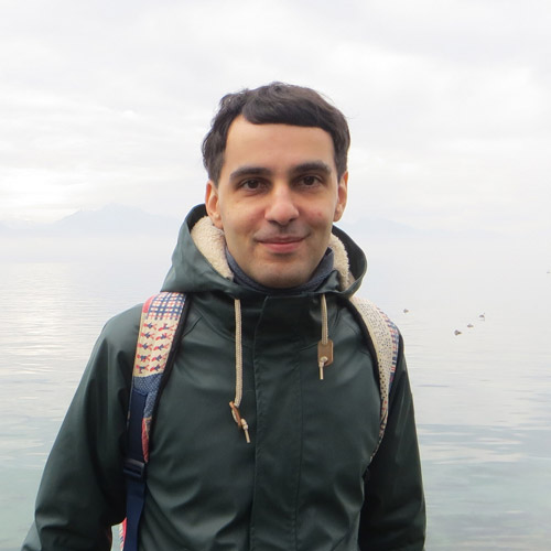 profile picture of a young man